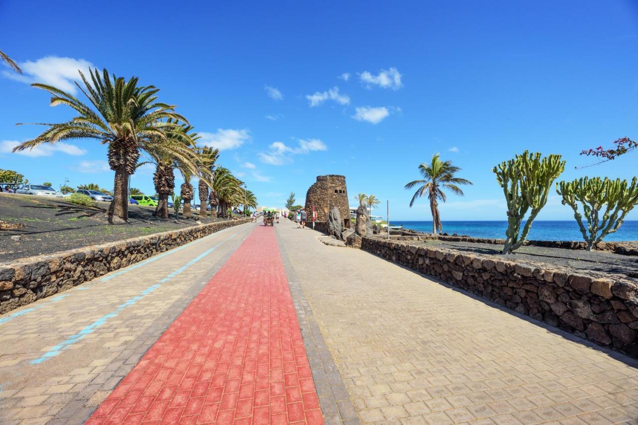 Lanzahost Tuscan Atlantico Costa Teguise Bagian luar foto